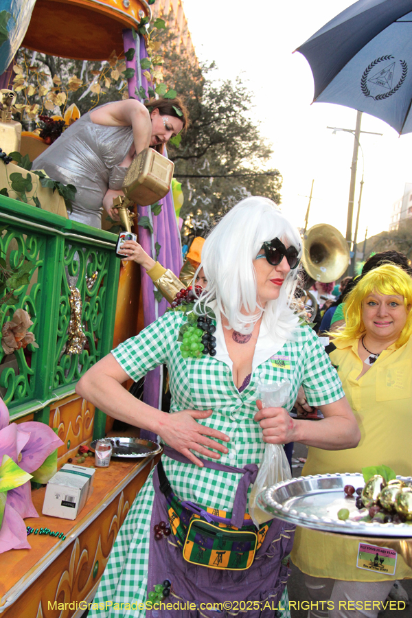 Box-of-Wine-2025-2097