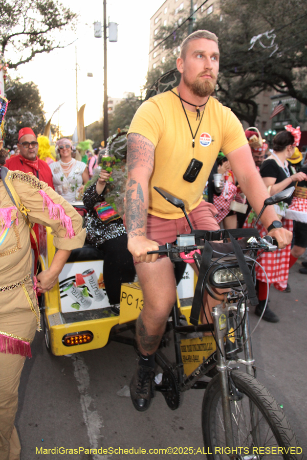 Box-of-Wine-2025-2130