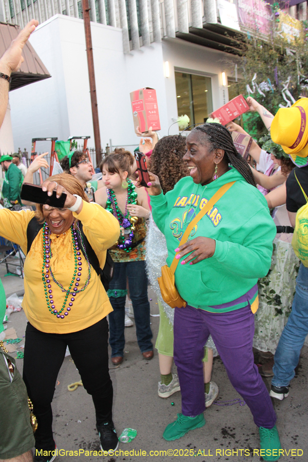 Box-of-Wine-2025-2146