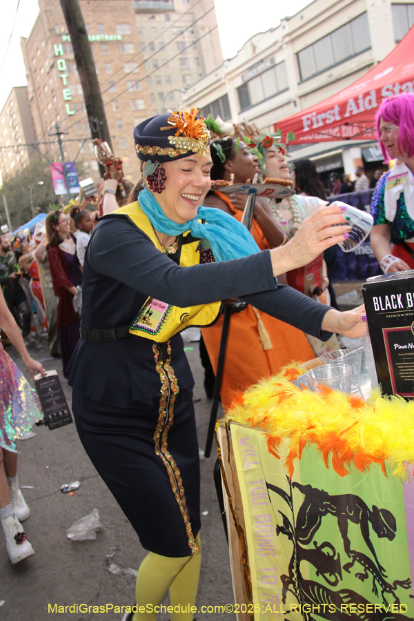 Box-of-Wine-2025-2201