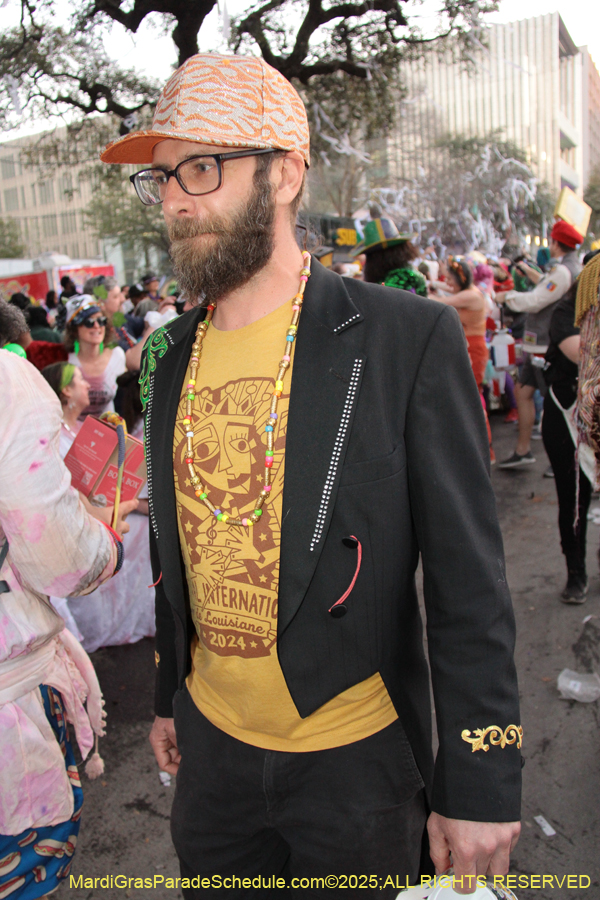 Box-of-Wine-2025-2202