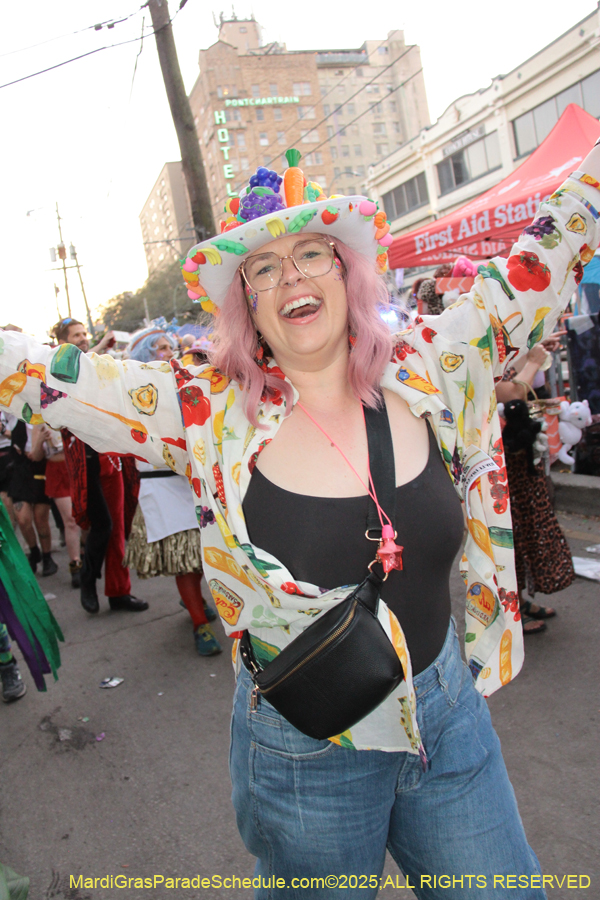 Box-of-Wine-2025-2215