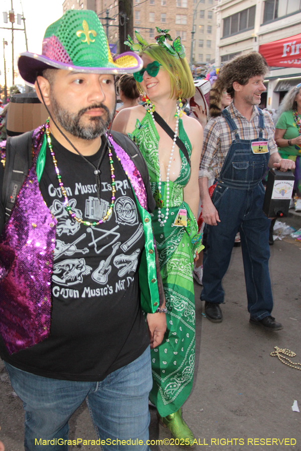 Box-of-Wine-2025-2220