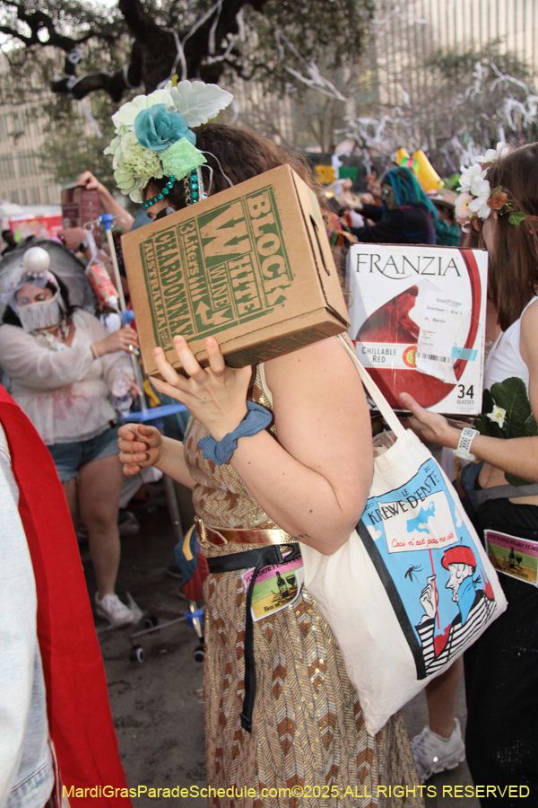 Box-of-Wine-2025-2224