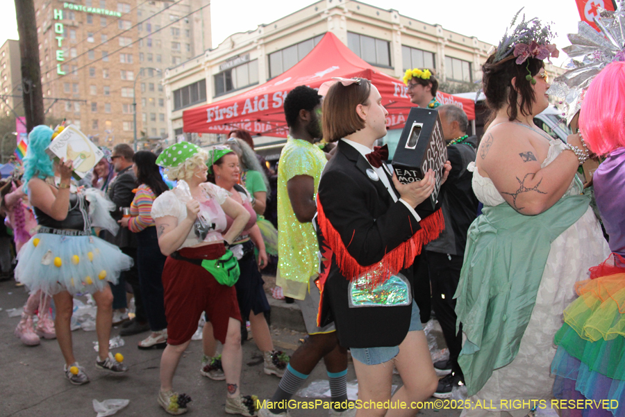 Box-of-Wine-2025-2228