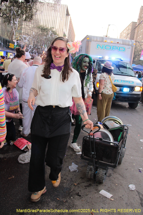 Box-of-Wine-2025-2246