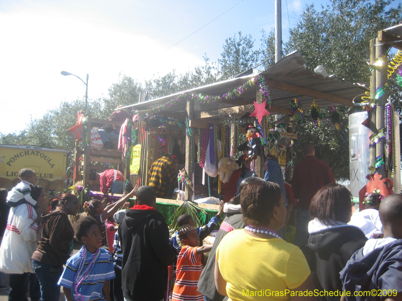 2009-Covington-Lions-Club-Mardi-Gras-Covington-Louisiana-1048