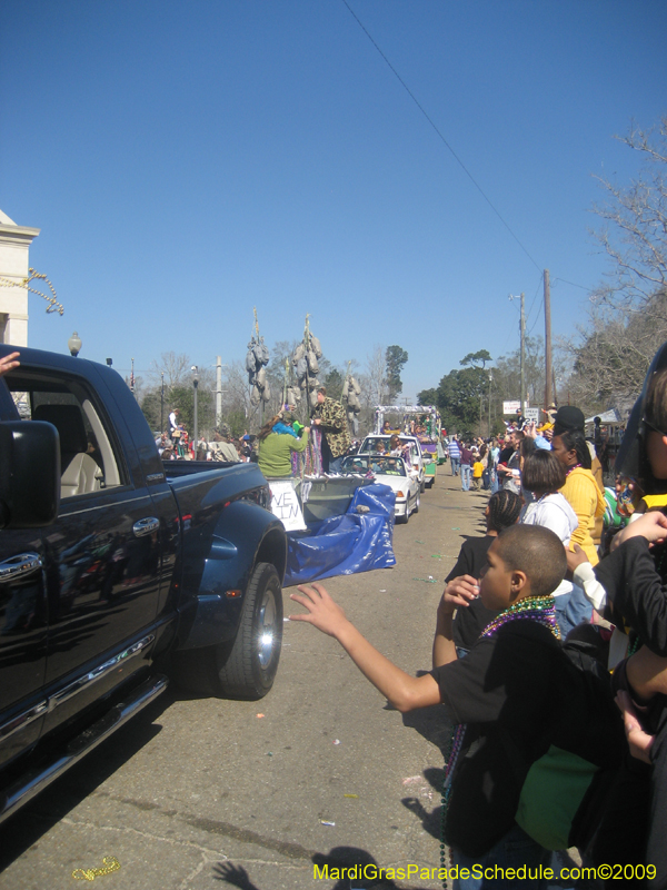 2009-Covington-Lions-Club-Mardi-Gras-Covington-Louisiana-1078