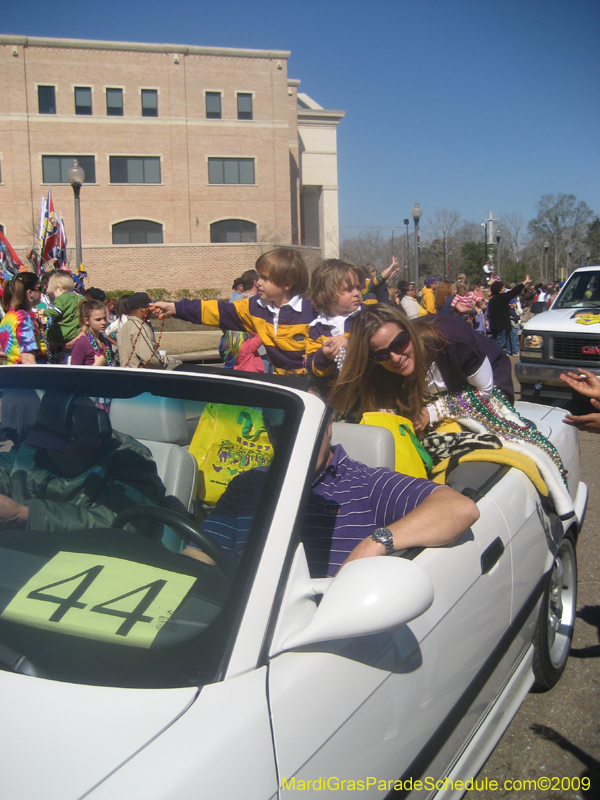 2009-Covington-Lions-Club-Mardi-Gras-Covington-Louisiana-1083