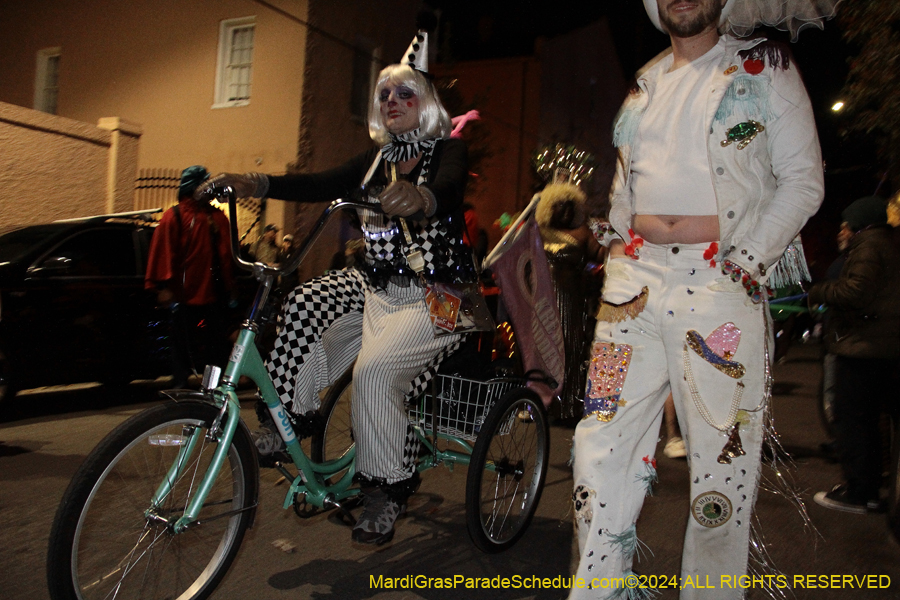 2024-Le-Fous-Du-Carnival-01044