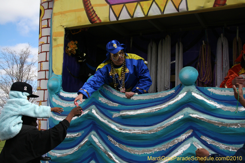 Krewe-of-Alla-2010-Westbank-Mardi-Gras-3522