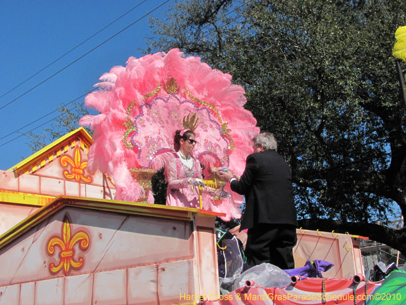 Krewe-of-Argus-2010-Metaire-Mardi-Gras-Jefferson-Parish-02274