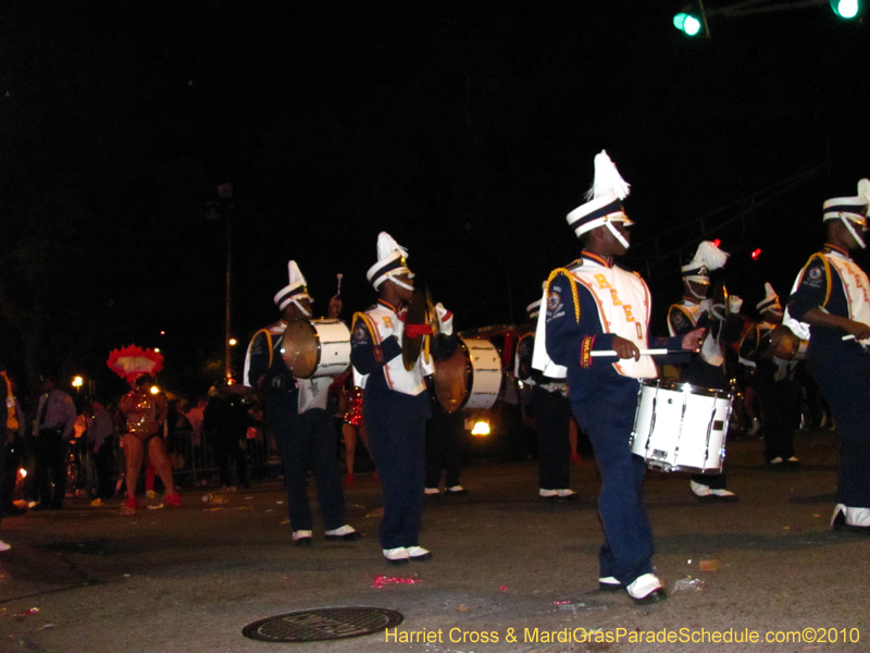 Krewe-of-Bacchus-2010-Mardi-Gras-New-Orleans-1571