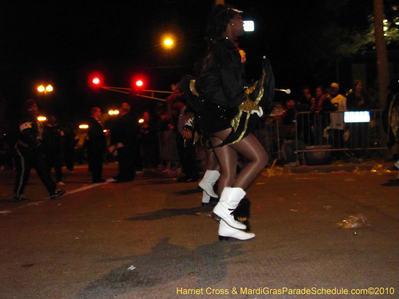 Krewe-of-Bacchus-2010-Mardi-Gras-New-Orleans-1580