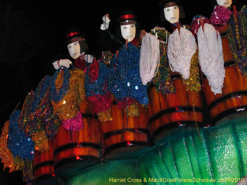 Krewe-of-Bacchus-2010-Mardi-Gras-New-Orleans-1594