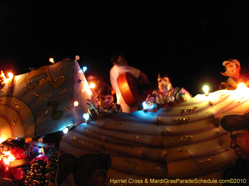 Krewe-of-Bacchus-2010-Mardi-Gras-New-Orleans-1676