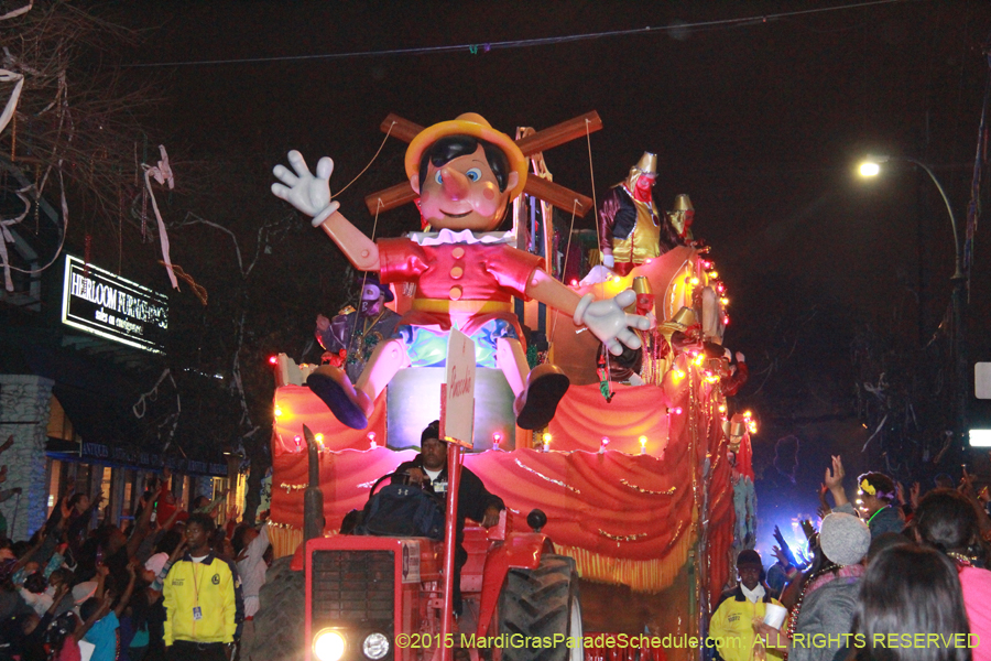 Krewe-of-Bacchus-2015-18446