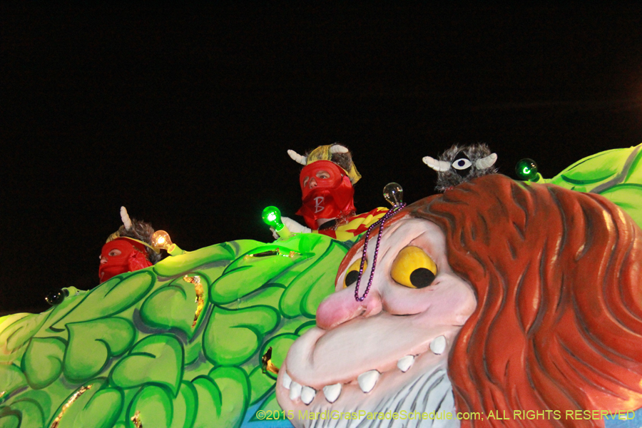 Krewe-of-Bacchus-2015-18508