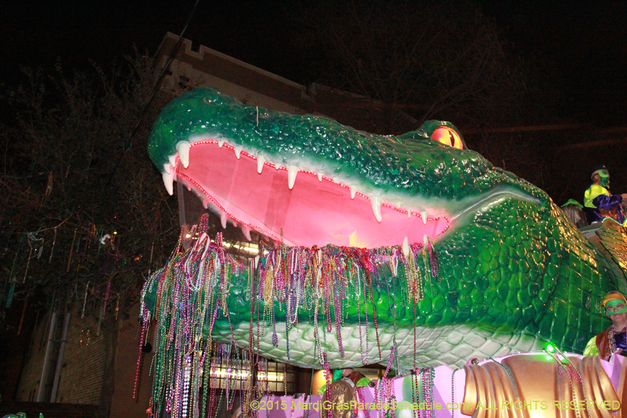 Krewe-of-Bacchus-2015-18544