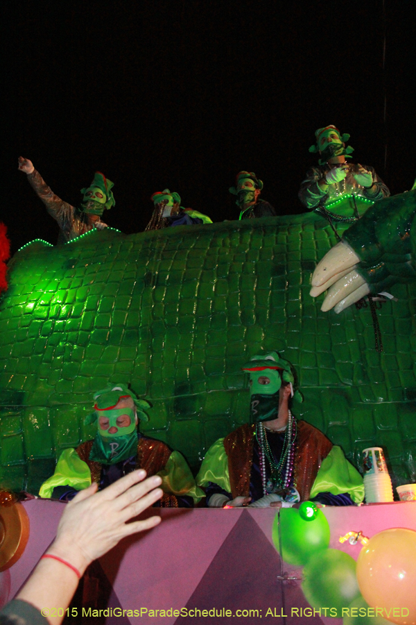 Krewe-of-Bacchus-2015-18553