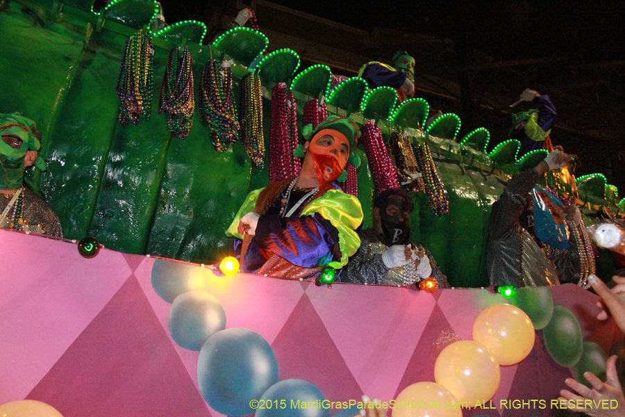 Krewe-of-Bacchus-2015-18559