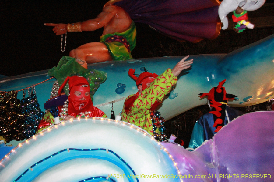 Krewe-of-Bacchus-2015-18712