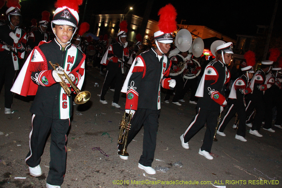 2016-Krewe-of-Bacchus-013105