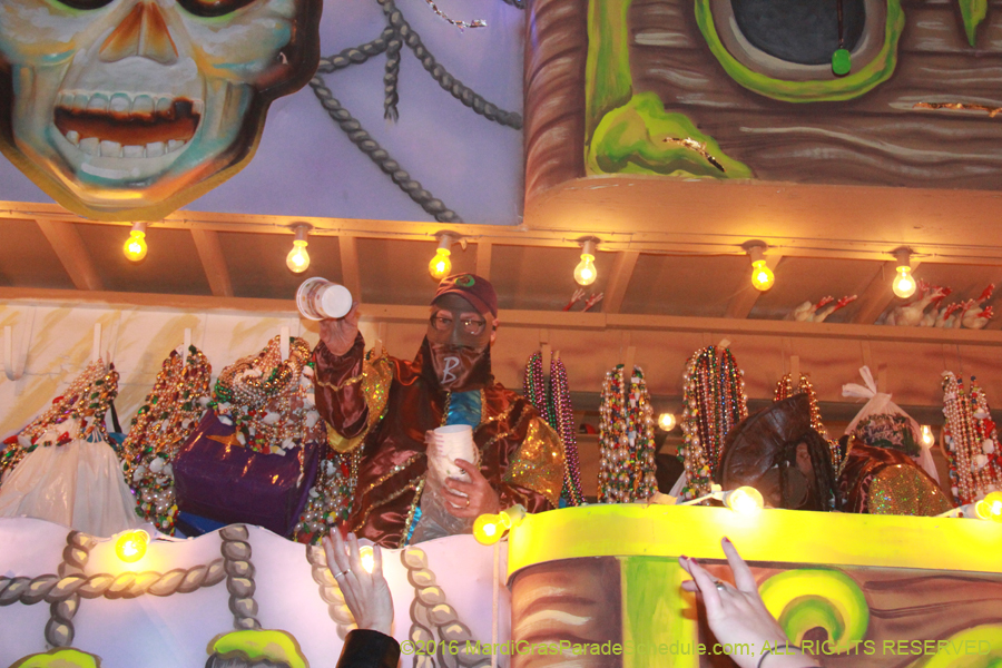 2016-Krewe-of-Bacchus-013253