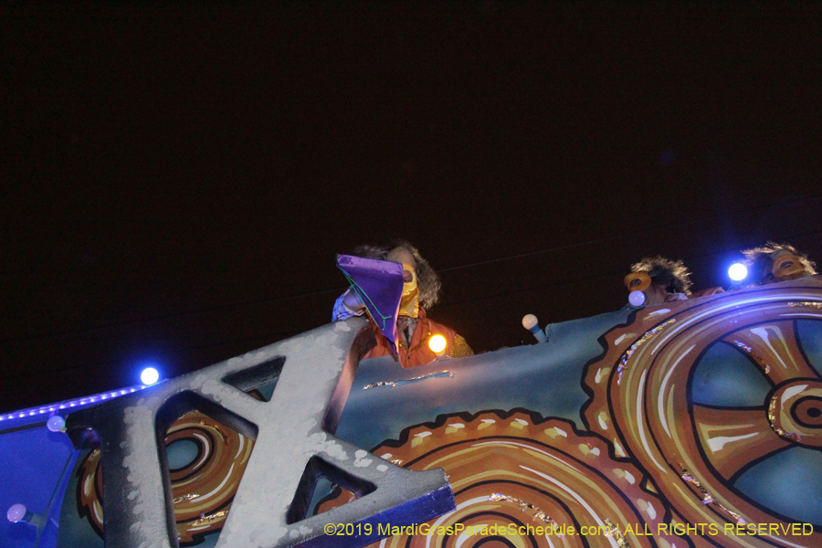 Krewe-of-Bacchus-2019-008928