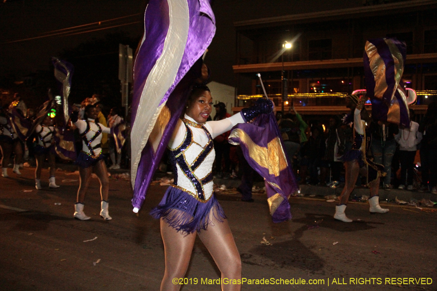 Krewe-of-Bacchus-2019-008945