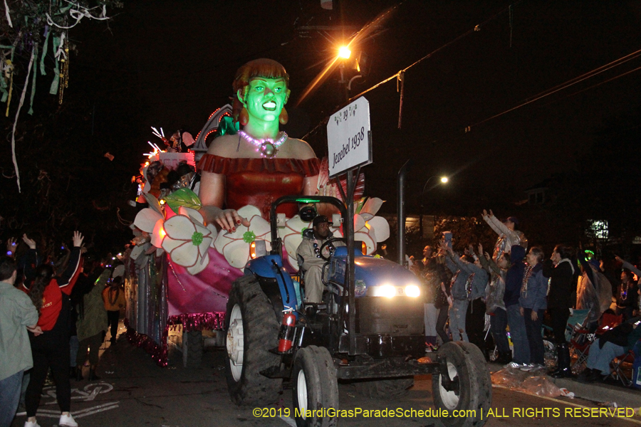 Krewe-of-Bacchus-2019-009084