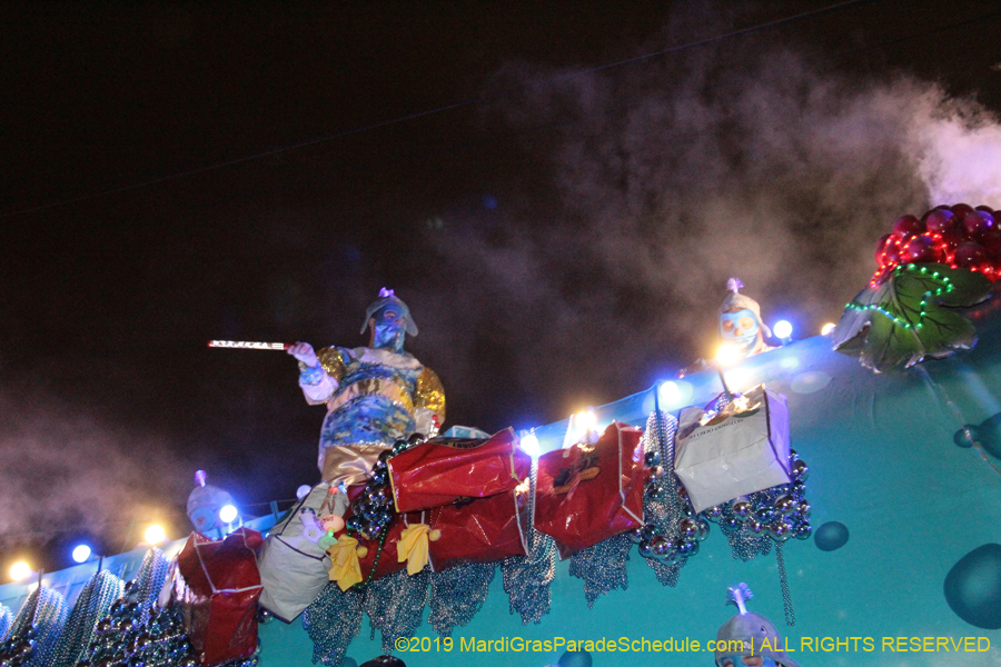 Krewe-of-Bacchus-2019-009146