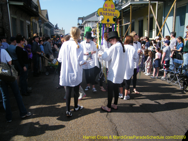 2009-Mystic-Krewe-of-Barkus-Mardi-Gras-French-Quarter-New-Orleans-Dog-Parade-Harriet-Cross-7204