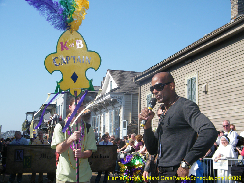 2009-Mystic-Krewe-of-Barkus-Mardi-Gras-French-Quarter-New-Orleans-Dog-Parade-Harriet-Cross-7213