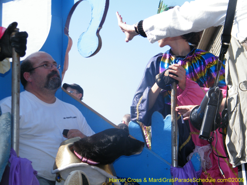 2009-Mystic-Krewe-of-Barkus-Mardi-Gras-French-Quarter-New-Orleans-Dog-Parade-Harriet-Cross-7221