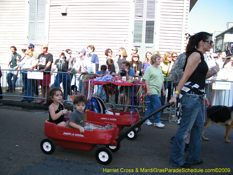 2009-Mystic-Krewe-of-Barkus-Mardi-Gras-French-Quarter-New-Orleans-Dog-Parade-Harriet-Cross-7290