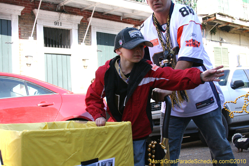 Mystic-Krewe-of-Barkus-Mardi-Gras-2010-French-Quarter-5039