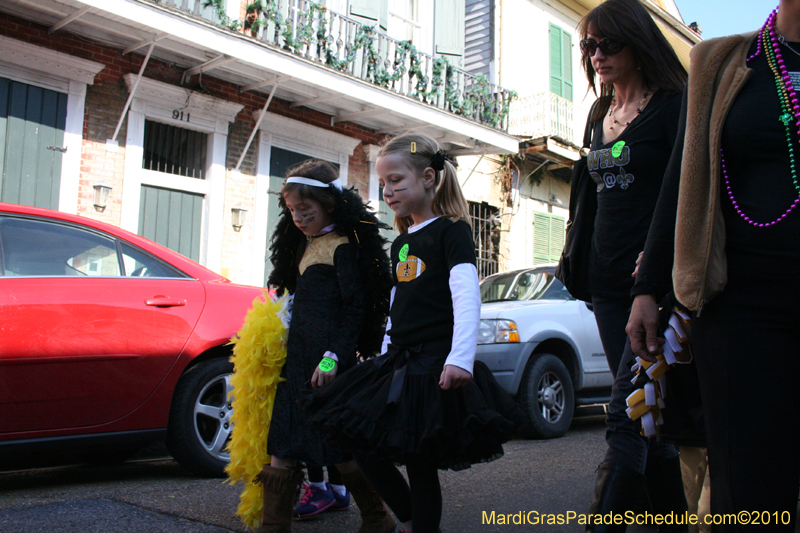 Mystic-Krewe-of-Barkus-Mardi-Gras-2010-French-Quarter-5081