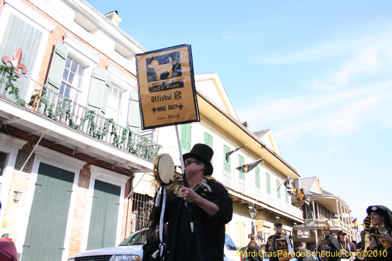 Mystic-Krewe-of-Barkus-Mardi-Gras-2010-French-Quarter-5183