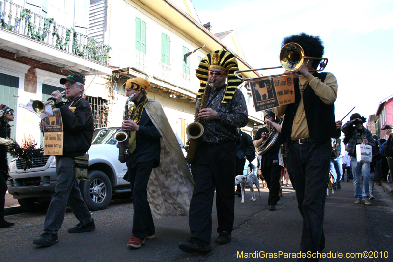 Mystic-Krewe-of-Barkus-Mardi-Gras-2010-French-Quarter-5185