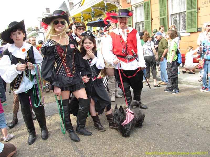 Mystic-Krewe-of-Barkus-HC-2011-0201