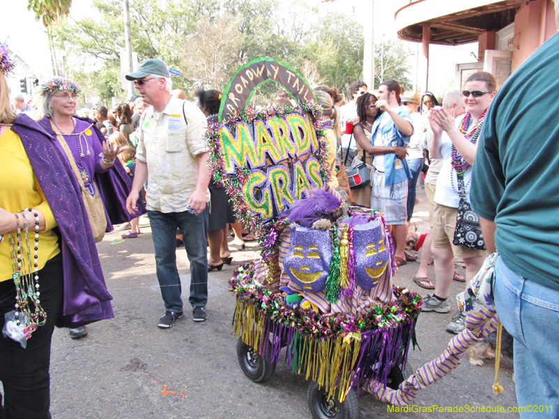 Mystic-Krewe-of-Barkus-HC-2011-0307