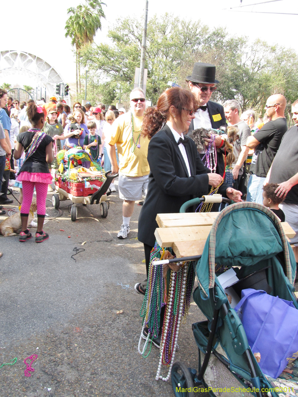 Mystic-Krewe-of-Barkus-HC-2011-0315