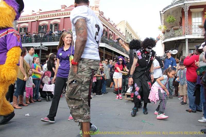 Mystic-Krewe-of-Barkus-2013-1323