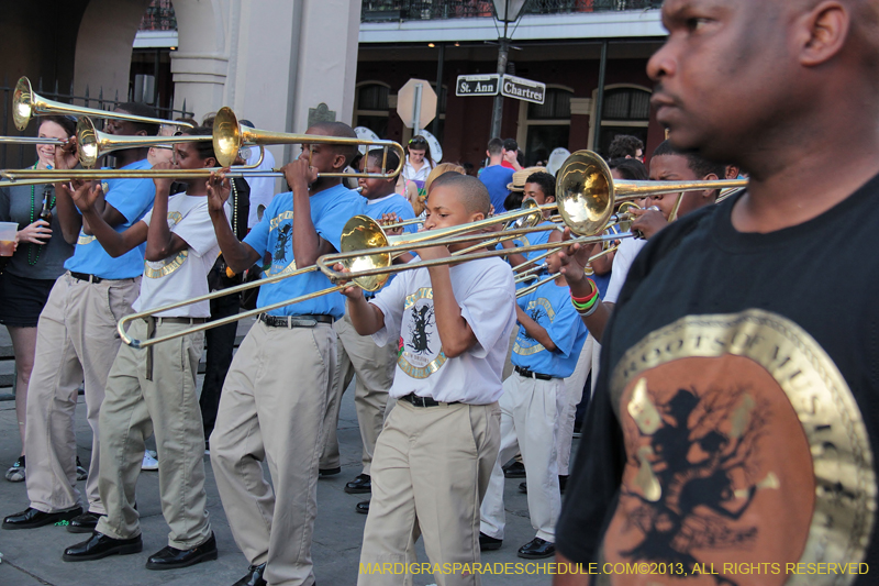 Mystic-Krewe-of-Barkus-2013-1632