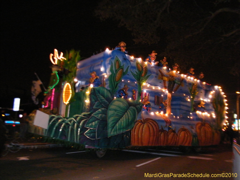 Krewe-of-Caesar-2010-Metairie-Mardi-Gras-8040