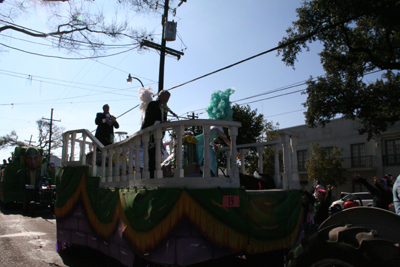 2008-Krewe-of-Carrollton-Mardi-Gras-2008-New-Orleans-0249