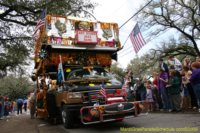 Krewe-of-Carrollton-2009-Mardi-Gras-New-Orleans-Louisiana-0186