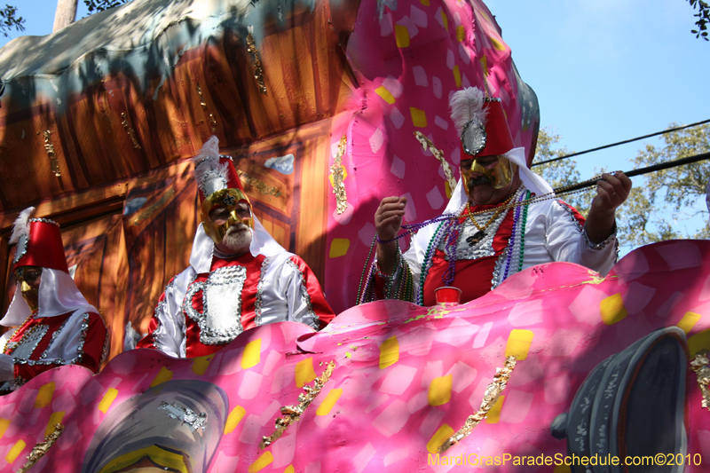 Krewe-of-Carrollton-New-Orleans-Mardi-Gras-4552