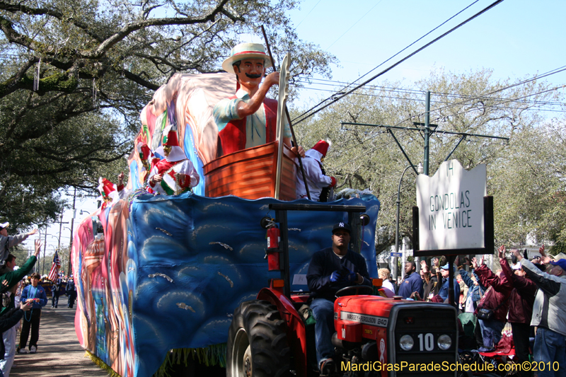 Krewe-of-Carrollton-New-Orleans-Mardi-Gras-4554
